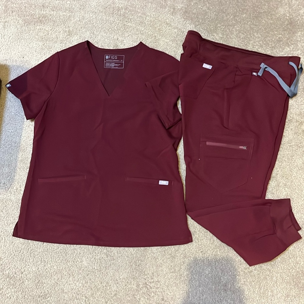 Figs Scrub Set- Burgundy